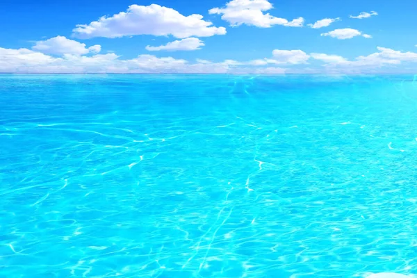 Defocus Blurred Transparent Blue Colored Clear Calm Water Surface Texture — Stock Photo, Image
