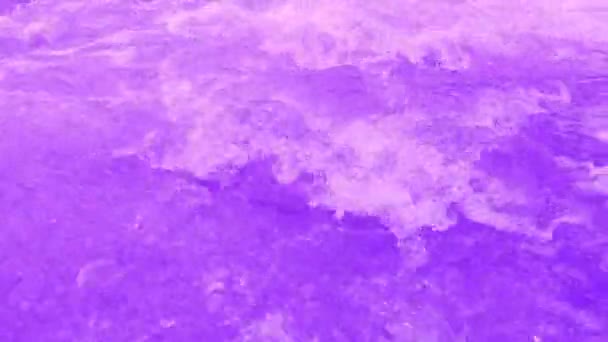 Размытие Размыло Прозрачный Фиолетовый Цвет Прозрачной Спокойной Поверхности Воды Текстуры — стоковое видео
