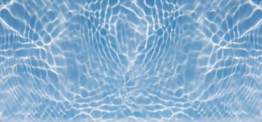Yüzeyde mavi su kabarcıkları. Defocus bulanık, şeffaf, beyaz-siyah, berrak, durgun su yüzeyi dokusu, sıçrama ve kabarcıklarla bulanıklaşmış. Parlak desenli arka planda su dalgaları.
