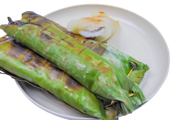 อาหารไทยท องถ าวเหน ยวในกะท งรสด วยมะพร าวหน วยใบกล วยแล างเพ — ภาพถ่ายสต็อก