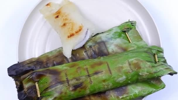 Lokale Thailändische Lebensmittel Klebriger Reis Kokosmilch Gewürzt Mit Jungen Kokosnüssen — Stockvideo