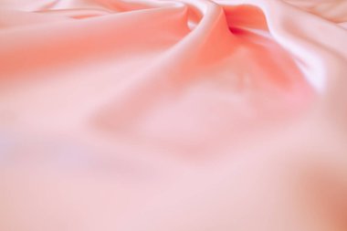 Parlak turuncu kumaş şeritler, bulanık arkaplan