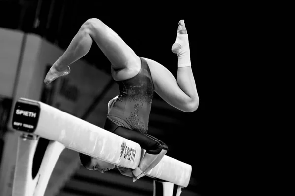2019年4月11日 波兰什切青 匈牙利的佐亚 谢克利在欧洲体操锦标赛的平衡木上比赛 — 图库照片