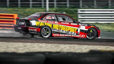 Oschersleben, Almanya, 31 Ağustos 2019: Oschersleben 'deki Motorsport Arena' da Drift Kings Uluslararası Serisi sırasında yarış sürücüsü Oliver Walton.