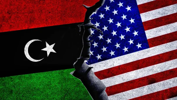 リビアとアメリカは共に旗を掲げる アメリカVsリビア — ストック写真
