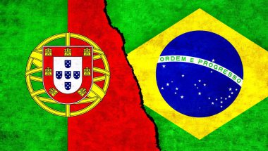 Brezilya ve Portekiz bayrağı duvarda birlikte. Portekiz Brezilya ilişkileri, ekonomi, arkadaşlık, çatışma, ticaret kavramı. Brezilya Portekiz 'e karşı