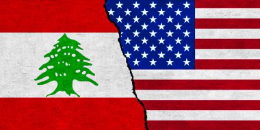 ABD ve Lübnan bayrağı desenli duvarda birlikte. Lübnan ve Amerika Birleşik Devletleri arasındaki ilişkiler