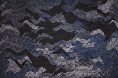 Askeri kamuflaj deseni, av ve boya topu örtüsü, renkli hava geçirmez kamuflaj örgüsü, ordu kamuflaj tekstil arka planı.