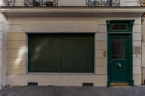 2023 Boutique Parisienne Typique Ancienne Devanture Commerciale Francaise Modele Vitrine — Stockfoto