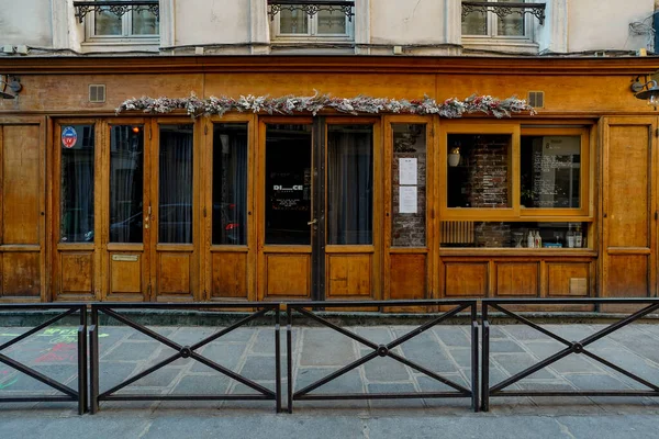 2023 Fassade Parisienne Typique Ancienne Devanture Commerciale Boutique Francaise Modle — Stockfoto