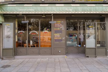 03 / 03 / 2023 - devanture ancienne europeenne, butik francaise, vitrin ticareti, cephe de magasin parisien typique et ancien