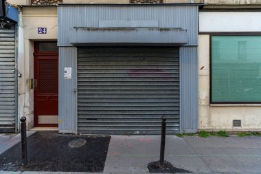 03 / 03 / 2023 - Devanture ticari franaise, butik Paris tipiği, modle de faade ticari eurciale europenne, devanture ancienne