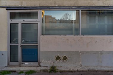 03 / 03 / 2023 - Devanture ticari franaise, butik Paris tipiği, modle de faade ticari eurciale europenne, devanture ancienne