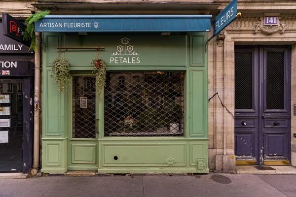 2023 Ancienne Devanture Parisienne Typique Modle Boutique Europenne Faade Magasin — Zdjęcie stockowe