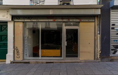 03 / 03 / 2023 - Devanture ticari franaise, butik Paris tipiği, modle de faade ticari eurciale europenne, devanture ancienne