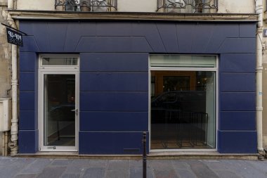 03 / 03 / 2023 - Devanture ticari franaise, butik Paris tipiği, modle de faade ticari eurciale europenne, devanture ancienne