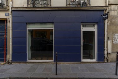 03 / 03 / 2023 - Devanture ticari franaise, butik Paris tipiği, modle de faade ticari eurciale europenne, devanture ancienne