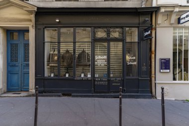 03 / 03 / 2023 - Devanture ticari franaise, butik Paris tipiği, modle de faade ticari eurciale europenne, devanture ancienne