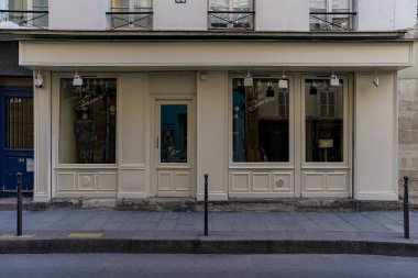 03 / 03 / 2023 - butik Paris tipiği, devanture ancienne de magasin parisien, modle de vitrine trade vintage europenne 