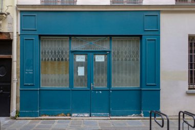 Devanture typique parisienne, ticaret, sode de butique et vitrine .modle pour graphique