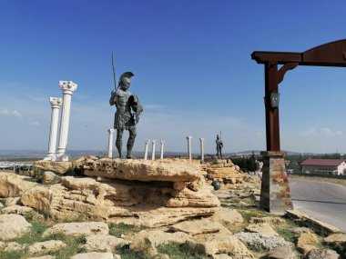 Antik kentin kalıntıları.