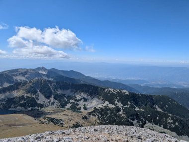 Tatralardaki Slovakya 'nın en yüksek zirvesinin zirvesinden manzara