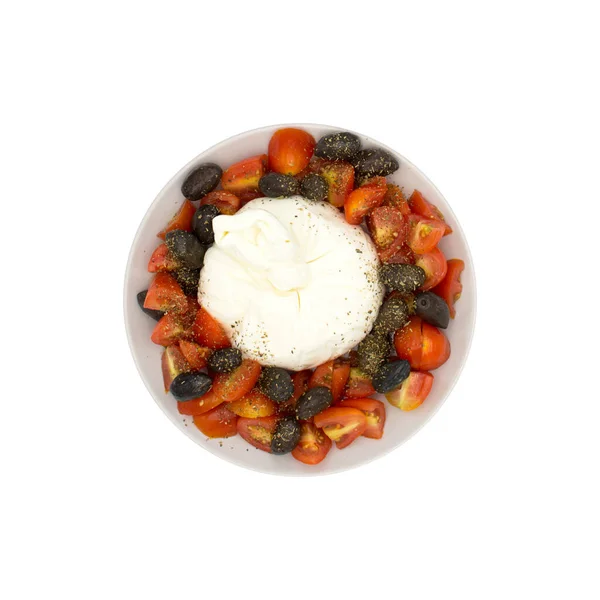 Puglia 'dan beyaz arka planda domates ve zeytinli Burrata..