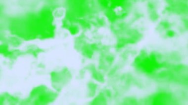 Beyaz bulutlar arasında uçmak yeşil ekran ve aynı süre ile örtüşür.