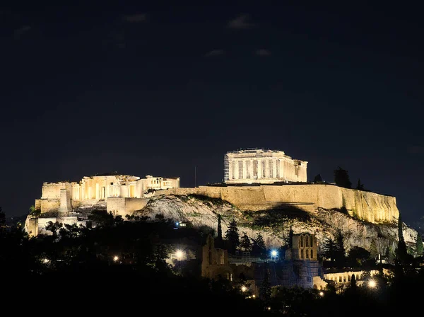 希腊雅典雅典卫城帕台农神庙的夜景 — 图库照片