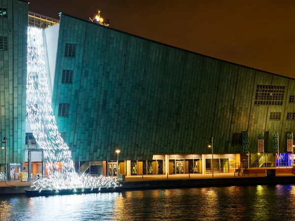 Světelný Efekt Nad Architektonickou Budovou Během Světelného Festivalu Amsterdamu Nizozemsko — Stock fotografie