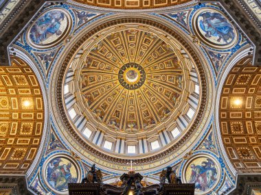 St. Peters Bazilika 'nın içi tavan freski, Vatikan, İtalya. Yüksek kalite fotoğraf