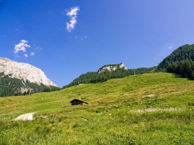 Yaz mevsiminde Bavyera Alp Dağları, Konigssee, Almanya 