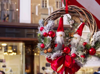 Avusturya, Salzburg 'da Noel Baba Noel süsleri. Yüksek kalite fotoğraf