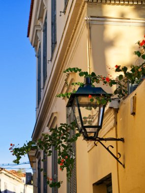 Plaka, Atina, Yunanistan 'da geleneksel bina cepheleri. Yüksek kalite fotoğraf