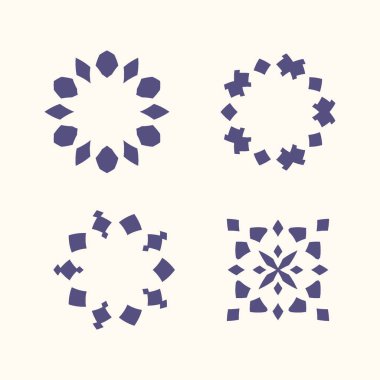 Beyaz arka planda izole edilmiş dört geometrik çiçek deseni. Soyut şekiller ve dekoratif süsler modern ve şık bir tasarım yaratır. Geçmişler, dokular ve grafik elementler için mükemmel. Kumaş ve baskı tasarımları için ideal.
