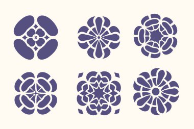 Beyaz arka planda izole edilmiş dekoratif çiçek süslemeleri koleksiyonu. Bu tasarımlar, çeşitli yaratıcı projelere zarif bir dokunuş eklemek için mükemmel, karmaşık desenler ve geometrik şekiller içerir. Set çeşitli stiller içerir