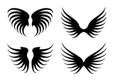 Melek Kanadı Siluetleri Set: Beyaz arka planda izole edilmiş dört farklı siyah siluet kanat dizaynından oluşan bir koleksiyon. Bu stilize kanatlar keskin, sivri uçlu tüyler içerir ve grafik tasarım elementleri için uygun şekil ve yayılımda çeşitlilik gösterir..