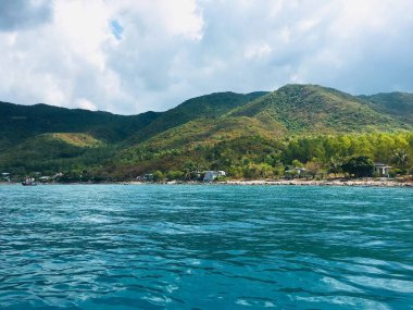 Deniz manzarası çok güzel. Doğa