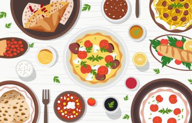 Nowruz Kutlaması için Pizza Spagetti Yemekleri Yemek Masasında