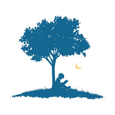 Ağacın Altında Oturan Çocuk Hilal Altında Okuyor