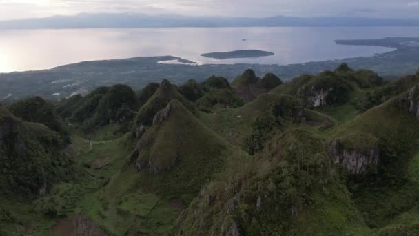Drone View Osmena Peak Cebu Philippines Viewpoint Ocean Imágenes Fullhd — Vídeos de Stock