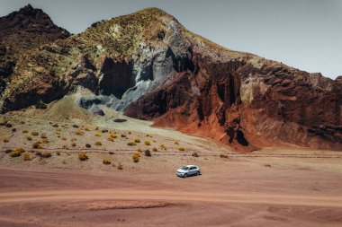 San Pedro de Atacama Çölü Şili 'deki Gökkuşağı Vadisi kırmızı kayaları. Yüksek kalite fotoğraf