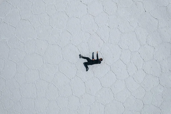 Drone Aerial Photo Person Bolivia Salar Uyuni Salt Flats High — Foto Stock