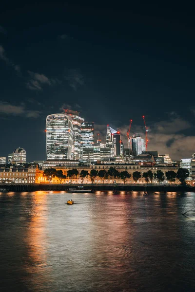 Geschäftsviertel London Während Der Nacht Lange Belichtung Vereinigtes Königreich Hochwertiges — Stockfoto