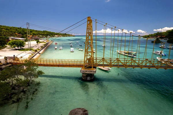 Ünlü sarı köprü Nusa Lembongan Nusa Ceningan Bali Endonezya Drone. Yüksek kalite fotoğraf