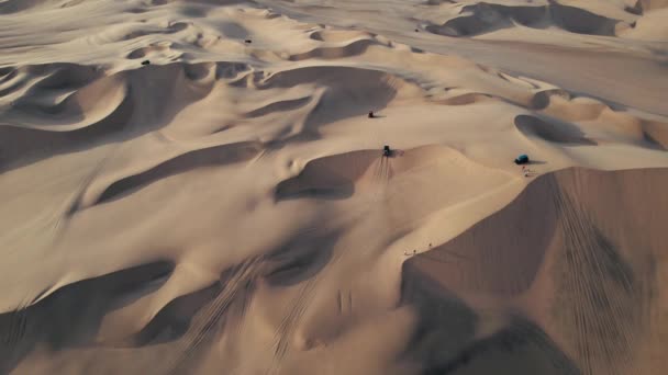Drone Aéreo Conteúdo Deserto Dunas Areia Comícios Buggys Huacachina Ica — Vídeo de Stock