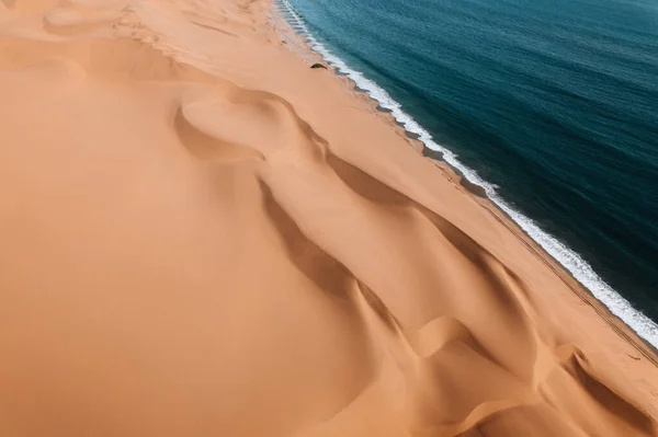 Aerial Drone Desert Meets Ocean Sandwich Harbour Namíbia África Foto — Fotografia de Stock