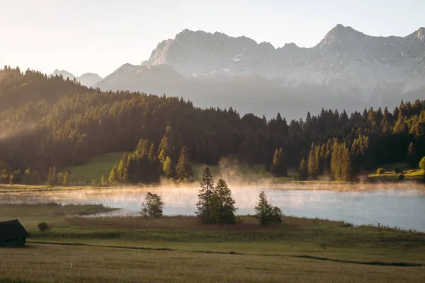 Foggy Sunrise Bij Geroldsee Ook Wagenbruchsee Beieren Duitsland Europa Hoge — Stockfoto