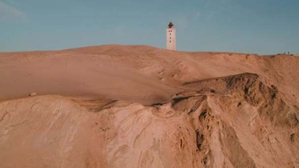 Danimarka Sahil Şeridindeki Rubjerg Knude Deniz Feneri Nde Insansız Hava — Stok video