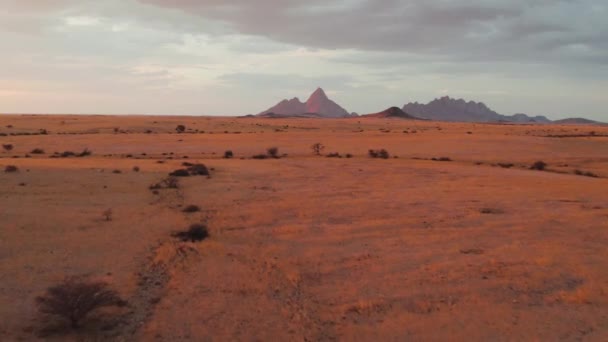 Aerial Sunset Drone Pemandangan Spitzkoppe Gurun Namib Damaraland Afrika Namibia — Stok Video